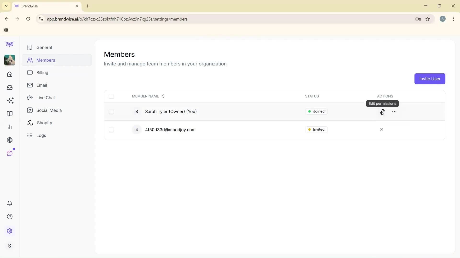 Inviting members screenshot