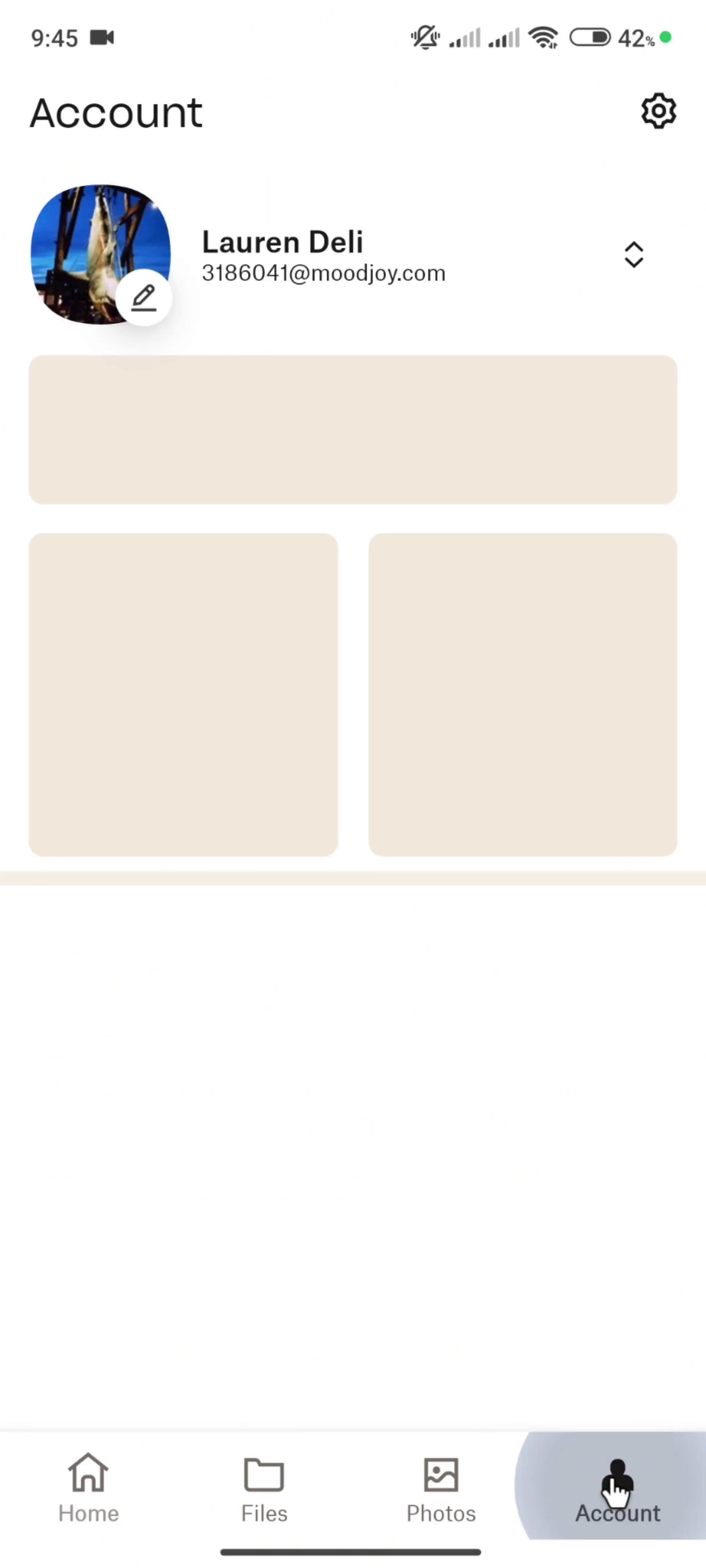Help center on Dropbox video thumbnail