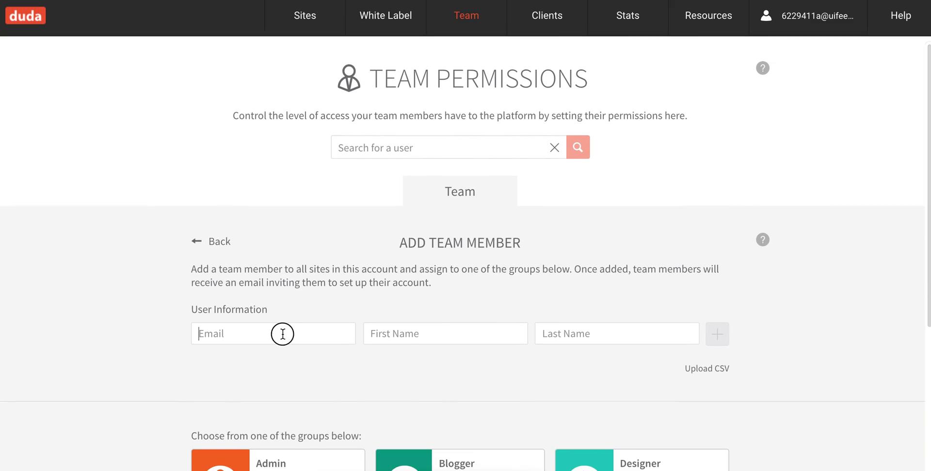 Screenshot of Add team members on Inviting people on Duda user flow